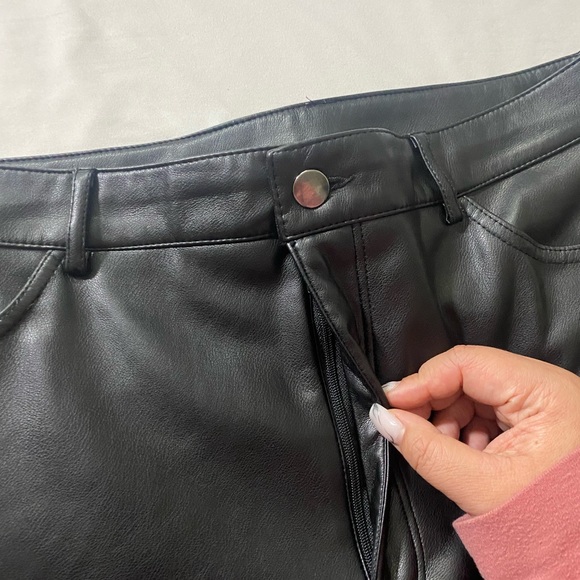 Dynamite Faux Leather Straight Pants - Picture 12 of 15